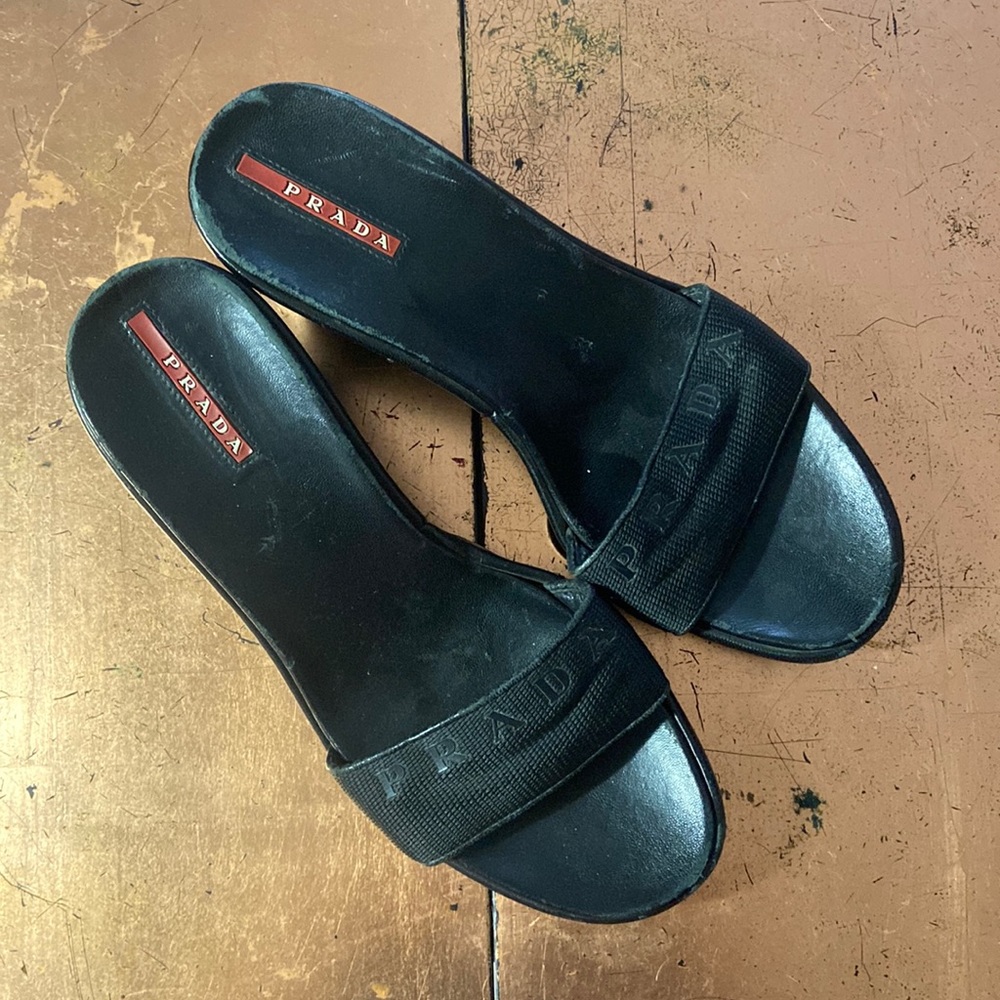 Wedge slides